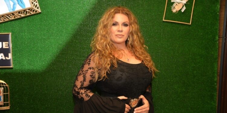 Kompozitor otkrio istinu koja se krije iza Indirinog najvećeg hita: Svi pričaju da ju je napisala devojka na samrti