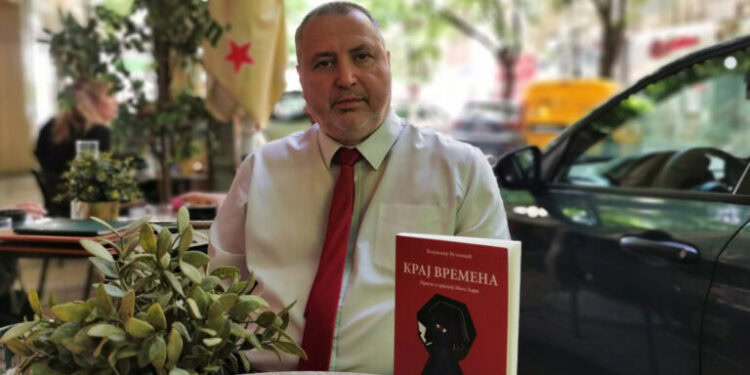 Niški pisac Vladimir Vučković predstavlja svoj novi roman "Kraj vremena - priča o srpskoj Mata Hari"; Foto: Jelena Ćosin