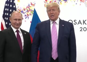 Trump i dalje zagonetno o razgovoru sa Putinom: Ako jesam, to je bila pametna stvar
