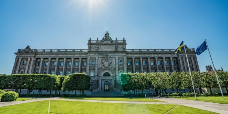 Švedska bez kralja! Ko vlada državom dok su i kralj i naslednica prestola na odmoru