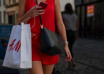 H&M otvara novu prodavnicu na Michigan Aveniji u Čikagu