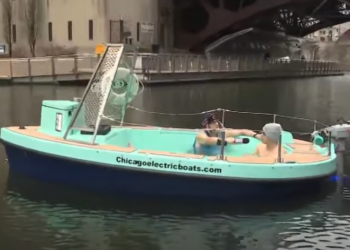 Vraćaju se popularni čikaški „hot tub“ brodovi za zimu 2024-25