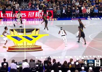 Karijev spektakl u završnici protiv Dalasa, 12 poena u nizu za preokret i pobedu