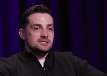 Mirza Selimović potkačio kolege koje se hvale zaradom