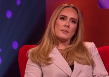 Adele se u suzama obratila publici i najavila pauzu nakon dvogodišnje turneje