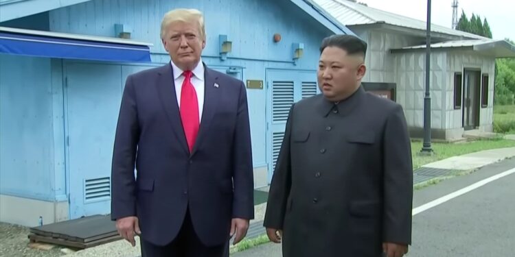 Trumpov tim razmatra nastavak direktnih razgovora sa liderom Severne Koreje