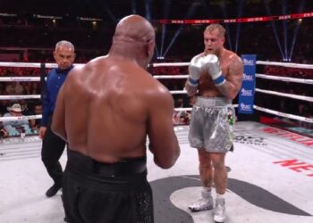 Jake Paul u osam rundi pobedio legendarnog Tyson-a