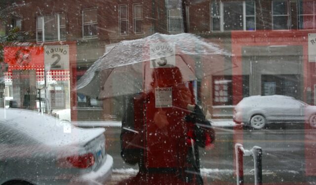 Prvi sneg u Čikagu: Upozorenje na zimske uslove za jutarnji saobraćaj