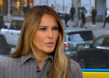 Melania Trump predstavila kolekciju božićnih ukrasa u patriotskom duhu