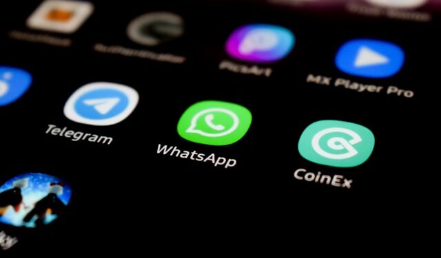 Imate iPhone? Možda ostajete bez WhatsApp-a, proverite ovde