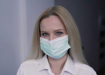 Bolnice u Ilinoisu uvode obavezne maske zbog porasta respiratornih infekcija