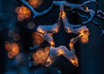 GLOW Holiday Festival stiže u Joliet: Milion svetala za magične praznike