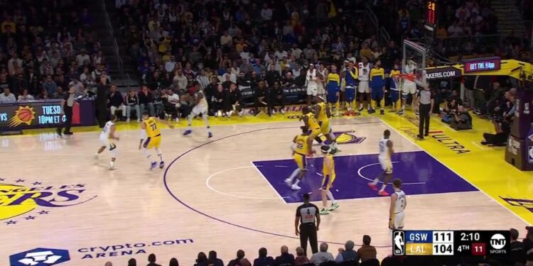 Voriorse niko ne želi da sretne u plej-ofu: Lejkersi se kasno uključili, loša partija Dončića