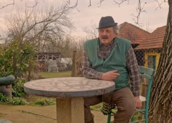 „Selo gori“ je trebalo da ima potpuno druge glumce: Radoš Bajić je uloge pisao za njih, a oni su ga odbili