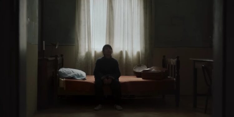 Ko je mali Džej iz serije „Nedelja“: Ulični prodavac ruža postao glumac preko noći!