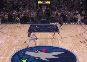 Edvards doveo Lejkerse do ruba eliminacije