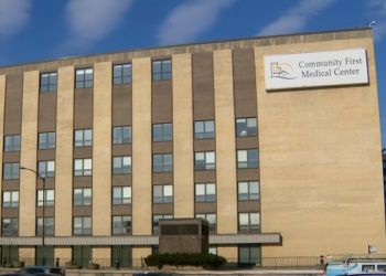 Bolnica iz Čikaga duguje građevinskim firmama više od $3 miliona, iako je primila državna sredstva