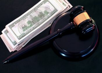 Skandal u turizmu Ilinoisa: Bivši direktor profitirao dok je vodio državne projekte