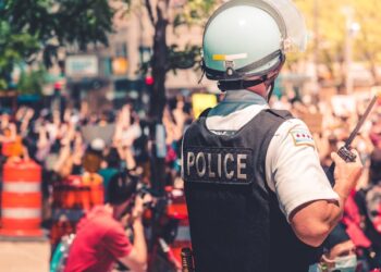 Gradsko veće Čikaga razmatra novu verziju zakona o uvođenju policijskih časova