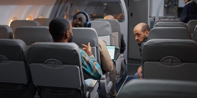 Nova pravila u avionima za Tursku: Ustanete pre vremena – platite 60 evra kazne