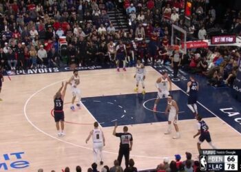 Ipak „majstorica“ – Jokić briljirao, pa zapeo, a Klipersi neumoljivi