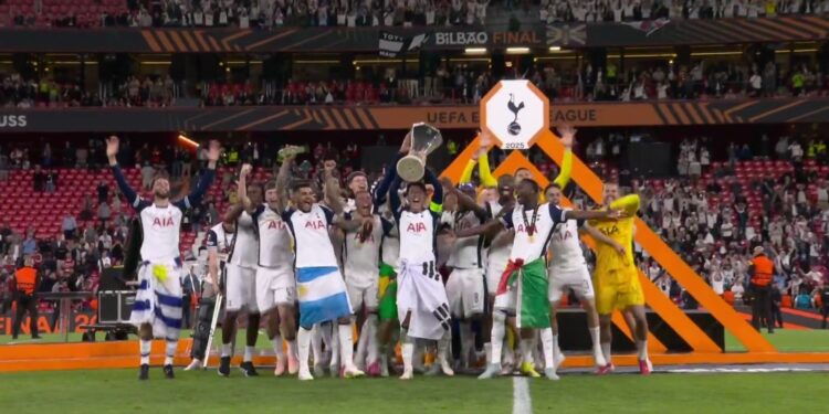 Junajted pobedio sam sebe i poklonio Totenhemu Ligu Evrope