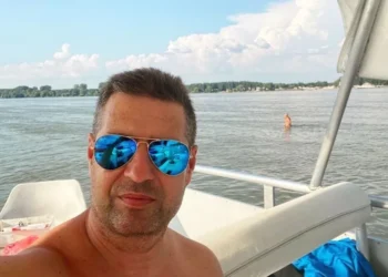 Nekad pevao po splavovima, danas taksira ćerke do njih: Ispovest Gorana iz OK benda otkriva pravu cenu slave