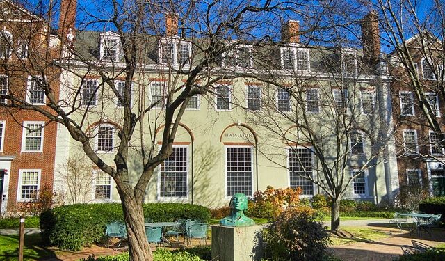 Trump kreće u rat sa Harvardom: „Oduzećemo im poreske olakšice, to im i treba!“