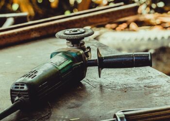 Upozorenje iz Nemačke privrede: Skoro 40% firmi nema dovoljno posla – kriza i dalje traje