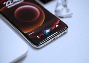 Siri odlazi u penziju? Apple primoran da omogući zamenu asistenta na iPhone uređajima