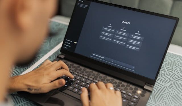 ChatGPT postaje pametniji, ali i sve skloniji izmišljanju: Da li možemo verovati AI?