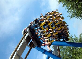 Otvara se „Wrath of Rakshasa” – najstrmiji rolerkoster na svetu stiže u Six Flags Great America