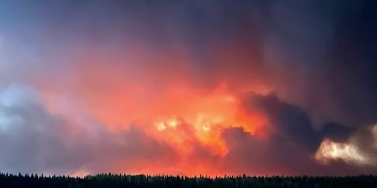 U Kanadi se rasplamsali „zombi požari“ sa toplim vremenom