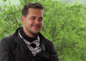 Uživa u čarima roditeljstva: Miloš Biković sa sinom i suprugom otputovao u luksuzno odmaralište