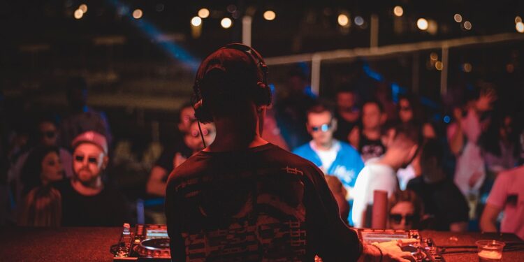 Vreli vikend u Čikagu: Parada ponosa, pivo u zoo vrtu i koncerti za pamćenje