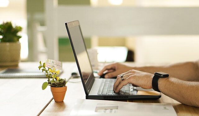 Zbog ICE istrage, Čikago obustavlja onlajn prijave za CityKey kartice – evo šta to znači za imigrante