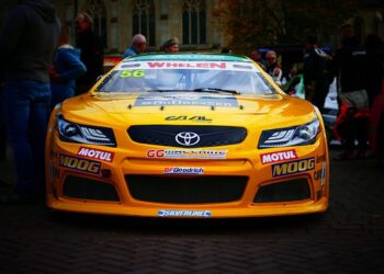 Zvezde NASCAR-a dolaze u Čikago: Upoznajte vozače, dobijte autogram i osvajajte nagrade!