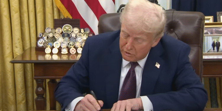 Trump potpisao naredbu: Beskućnici će se uklanjati s ulica i slati na lečenje – „Da Amerika ponovo bude sigurna“