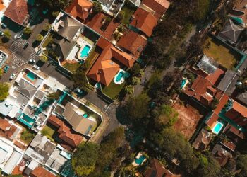 Ovi gradovi oko Čikaga spadaju među najsigurnija mesta za život u Americi – pogledajte koji!