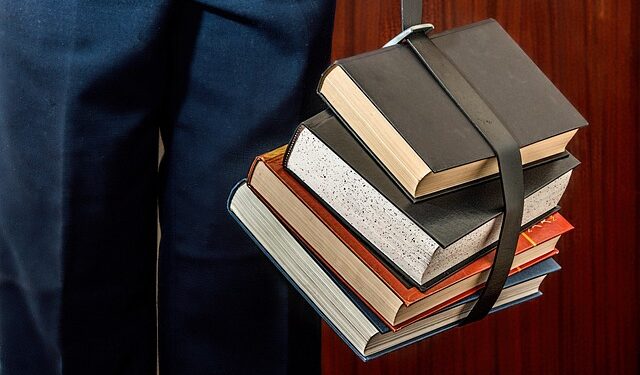 Otvoreni konkursi za stipendije u Čikagu: Evo kako studenti mogu dobiti do $5,000 pomoći