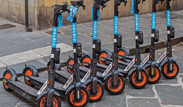 Znate li pravila? Evo šta morate znati pre nego što iznajmite električni trotinet u Čikagu