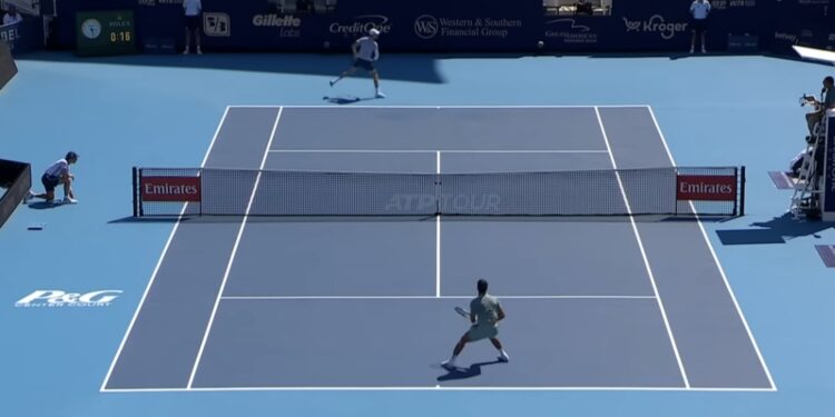 Siner predao meč Alkarazu posle 20 minuta finala Sinsinatija