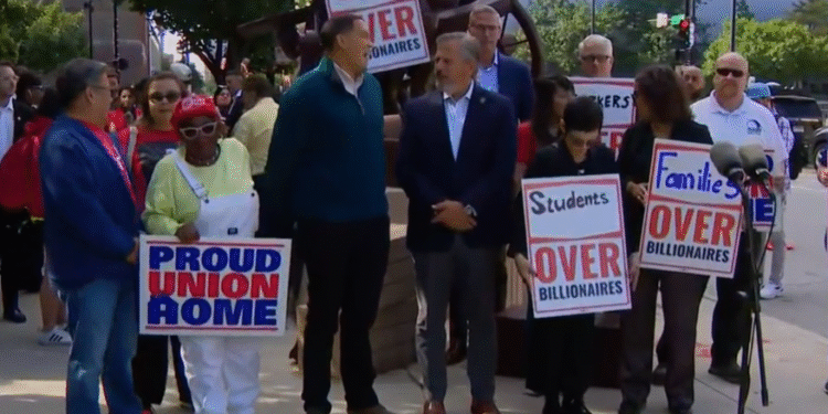 Sindikati najavili protest u Čikagu za Dan rada pod sloganom „Radnici protiv milijardera“