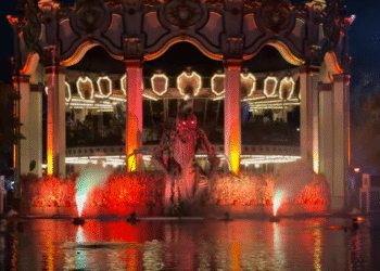 Horor invazija stiže u Six Flags: Fright Fest 2025 donosi nove lavirinte straha i noćne vožnje