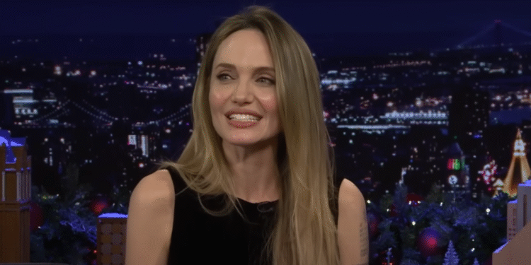 Angelina Jolie sprema veliku životnu promenu, seli se u Kambodžu