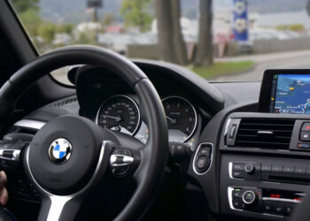 BMW napada mercedesovu G Klasu, ovo je plan