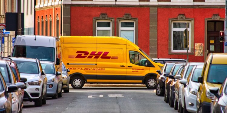 DHL