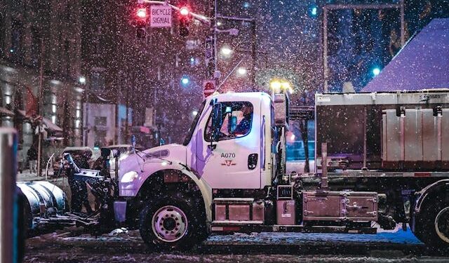 IDOT traži vozače kamiona za čišćenje snega: Plata i do $6,000 mesečno, evo kako da se prijavite