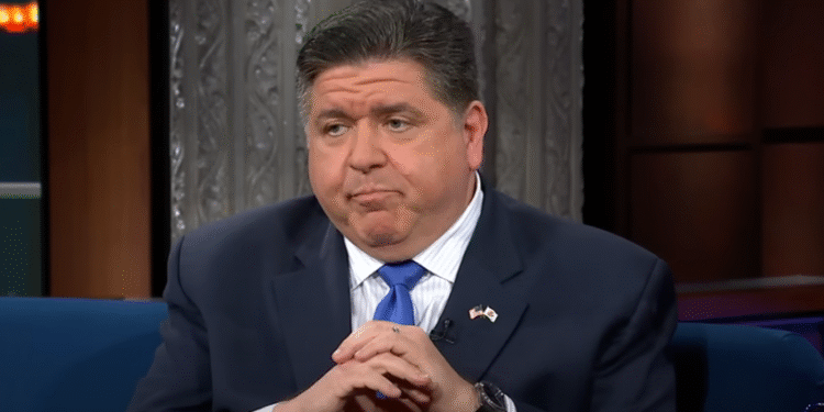 Pritzker izazvao buru: Potpisao 266 zakona, ali i vetom zaustavio ključni predlog trezora