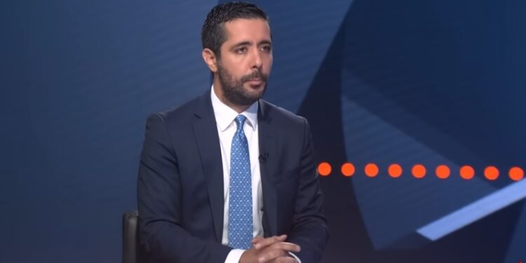 Tomislav Momirović i Goran Vesić iz pritvora prebačeni u kućni pritvor